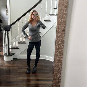 About V-neck sweater